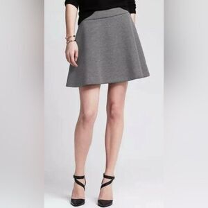 Banana Republic Mini Skirt Size 10 Gray Wool Blend